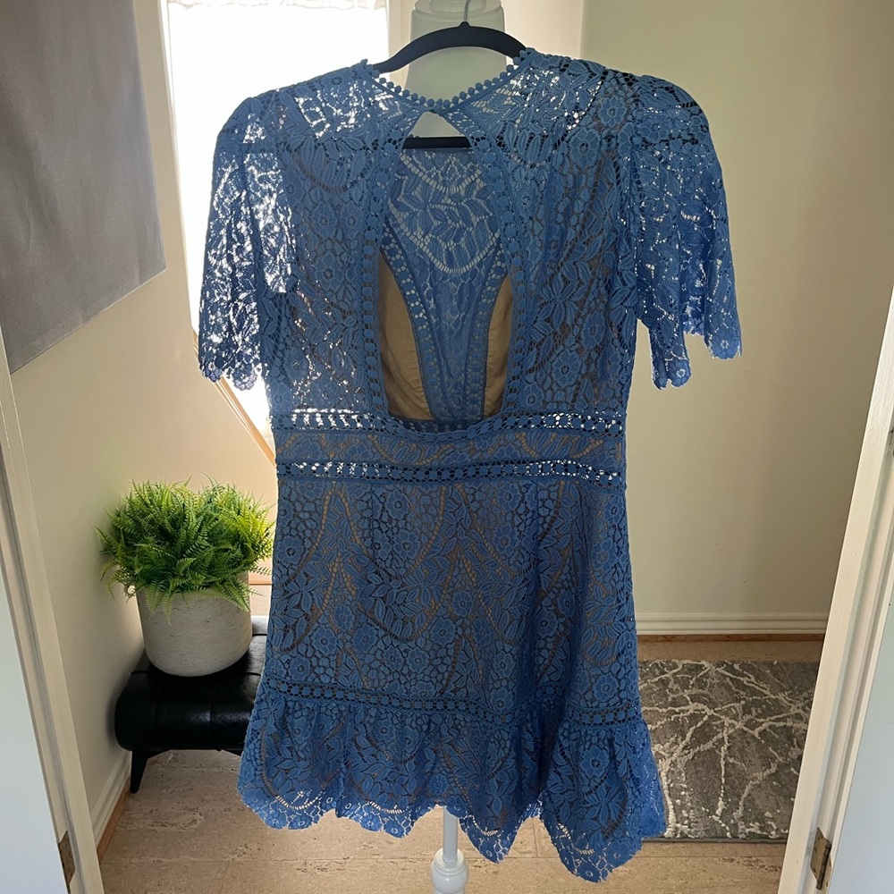 SAYLOR Blue Flutter Sleeve Sheath Midi Dress - Picture 2 of 3